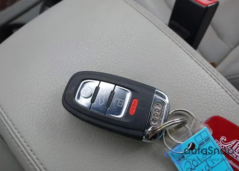 2012 Audi Q5 2.0T Premium z USA, uszkodzony, nr VIN WA1LFAFP4CA109947